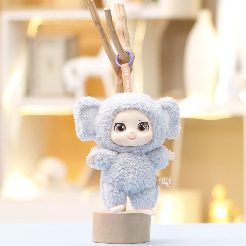 

Мягкий силиконовый кулон-кролик с плюшевым наполнителем для брелка и детского декора комнаты светло-серый