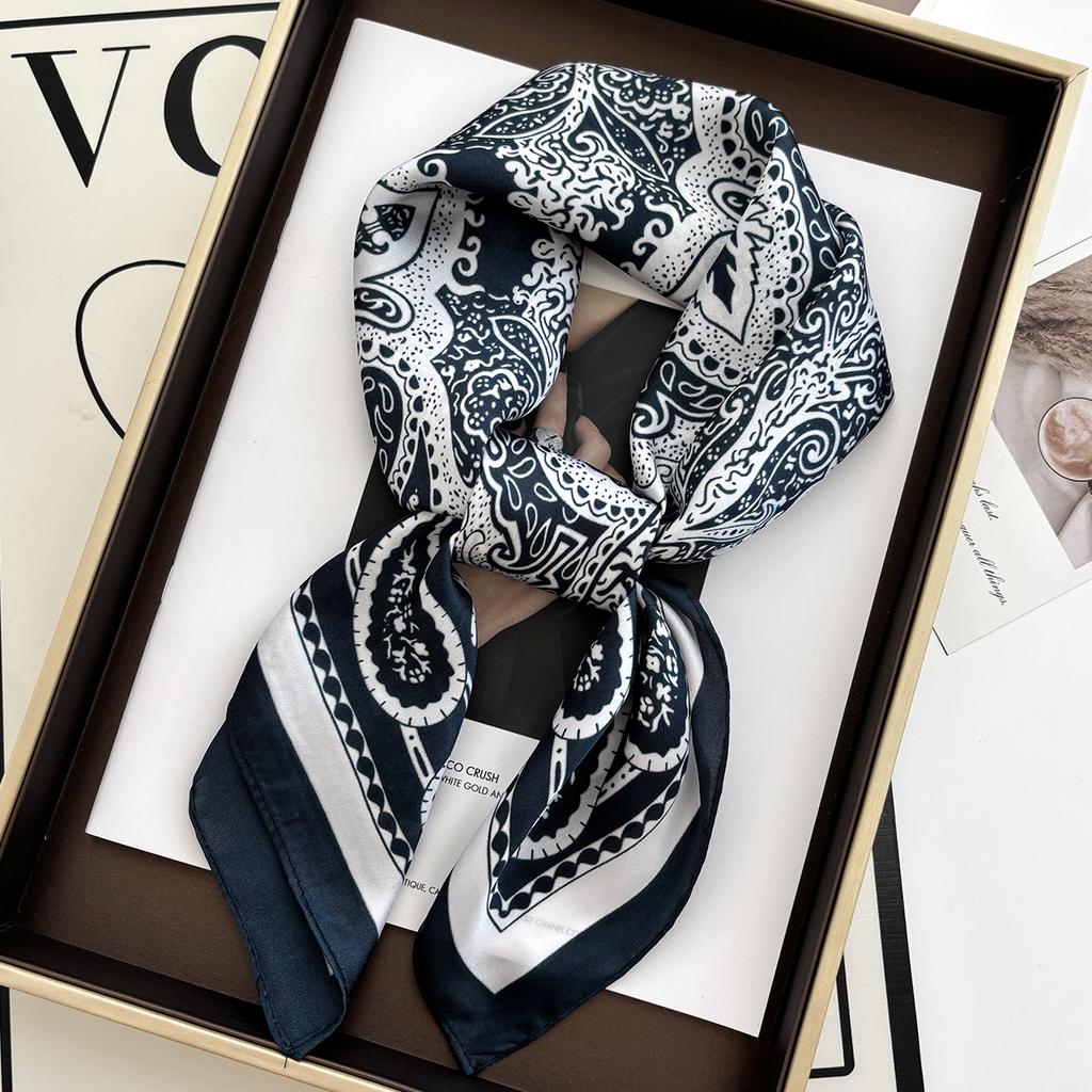 New Literary Fashionable Bandana Imitation Silk 70*70Cm Temperament Square Scarves Women SpringSummer Soft Satin Scarf
