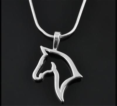 Fashion Cute Animal Horse Pendant Necklace For Women Dainty Silver Color Chain Clothing Costume Jewelry Accessories Wholesale