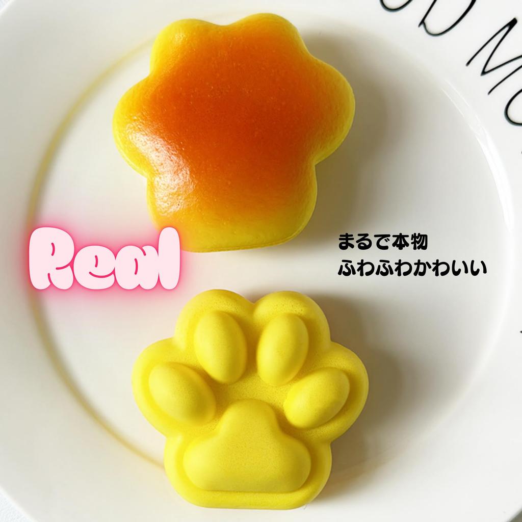 [KOREWA] [Go viral on social media!] 4-piece set of bread-shaped squishy toys. Soft and fluffy, these cute bread-shaped squishies are perfect for phot