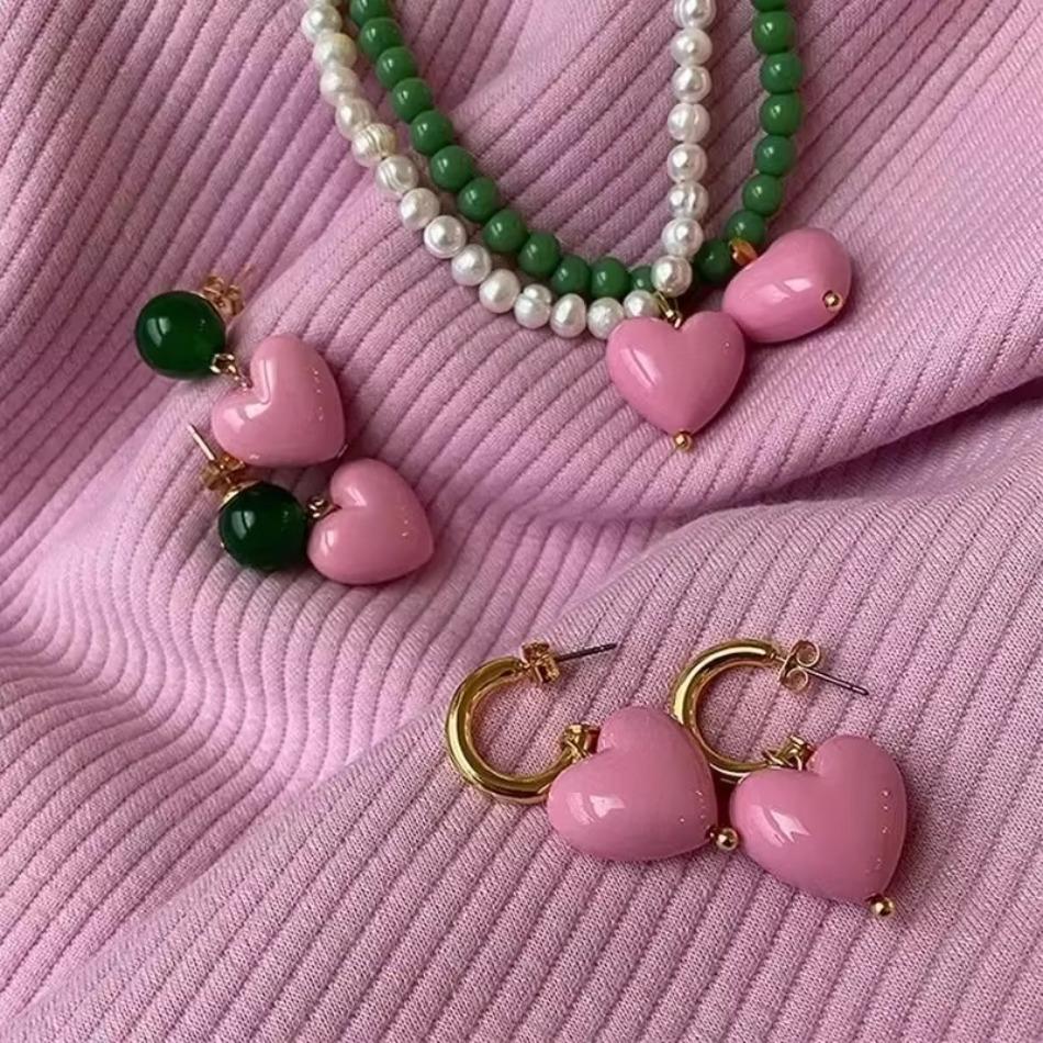 Candy Color Heart Necklace Fashion Girl's Vintage Sweet Pink Heart Pendant Earrings Freshwater Pearl Contrast Earring Design