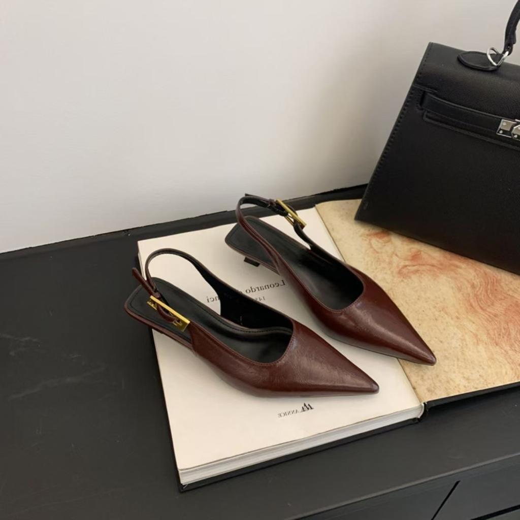 Simple Soft Leather Fairy Thin Low Heel Temperament Bag Head Sandals 2025 Casual Rear Tripple Strap Single Shoes Pointed Small Leather Shoes