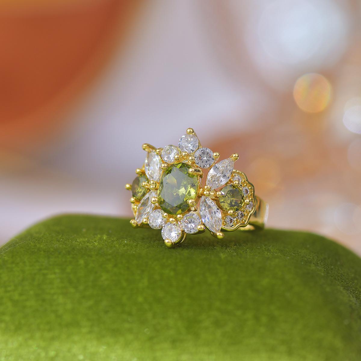 

French Retro Design with Delicate Zircon Inlay and Olive Green Opening Ring