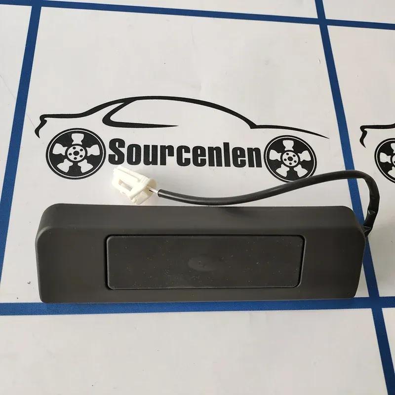 81720B2000 81720-B2000 Rear Lid Trunk Opening Button Boot Release Switch for Kia Soul 2013 2014 2015 2016 2017 2018