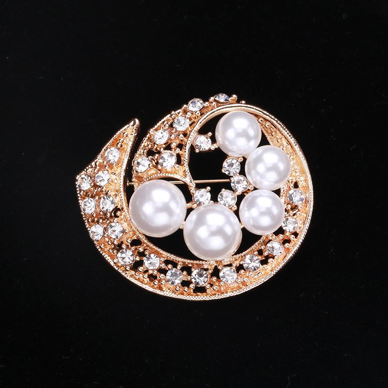 Fashion Flower Pearl Brooch, Alloy Electroplated Personalized Corsage, Women's Clothing Accessories