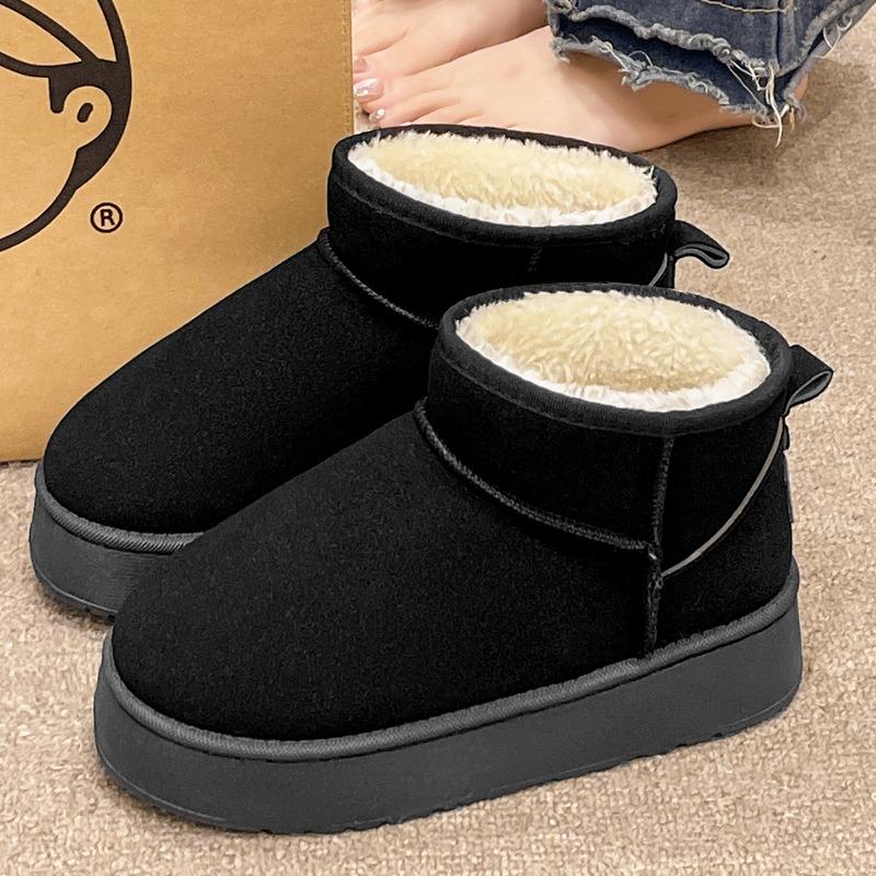 Thick-soled Snow Boots for Women To Wear In Winter, New Piled Thickened Waterproof, Windproof and Non-slip Cotton Shoes for Women
