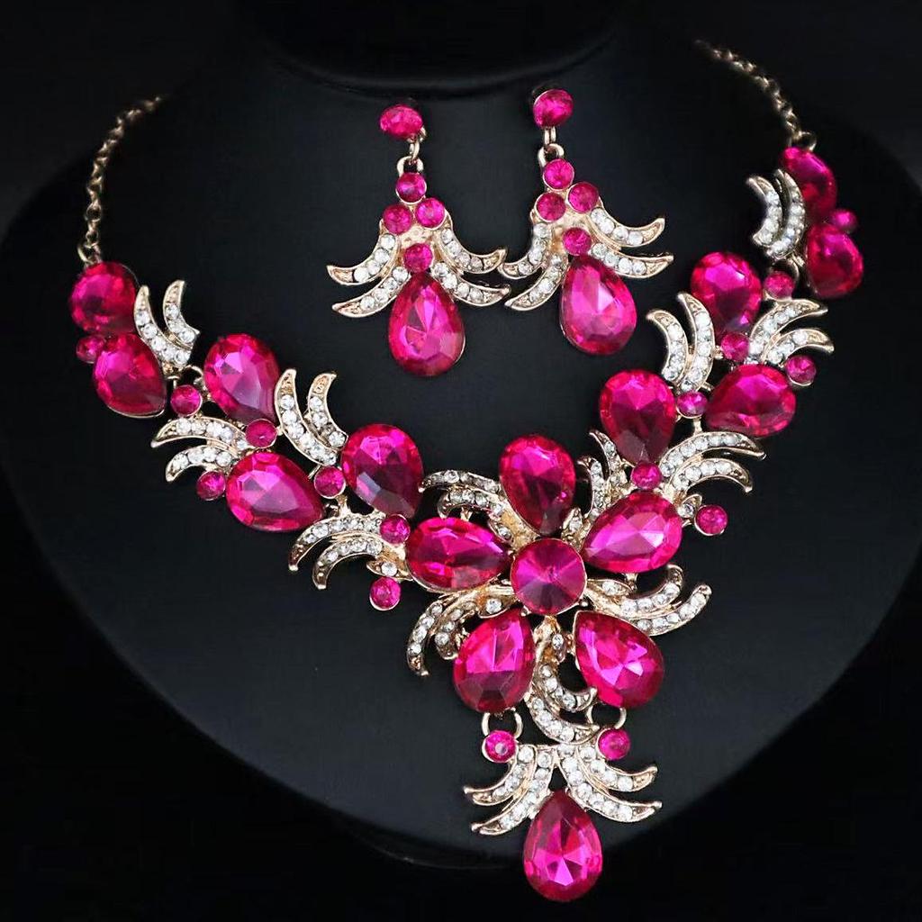 Collier Pendentif Exagéré en Agate Rubis pour Tenue de Mariée