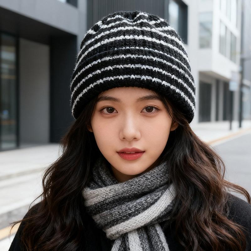 Japanese Striped Color blocked Woolen Hat for Women Fashionable and Simple Ear Protection Knitted Hat  Versatile Couple  Baotou Cold Hat Men's Trendy
