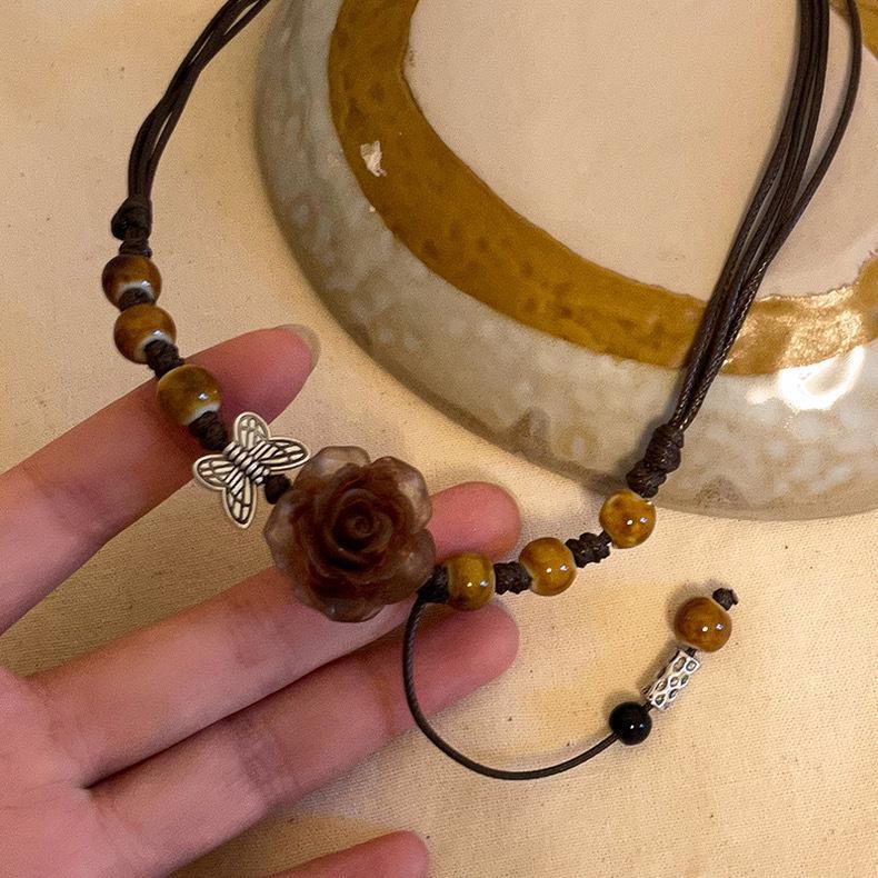 Chinese Retro Camellia Butterfly Ceramic Necklace: Women's High-End Fashion Statement Chain