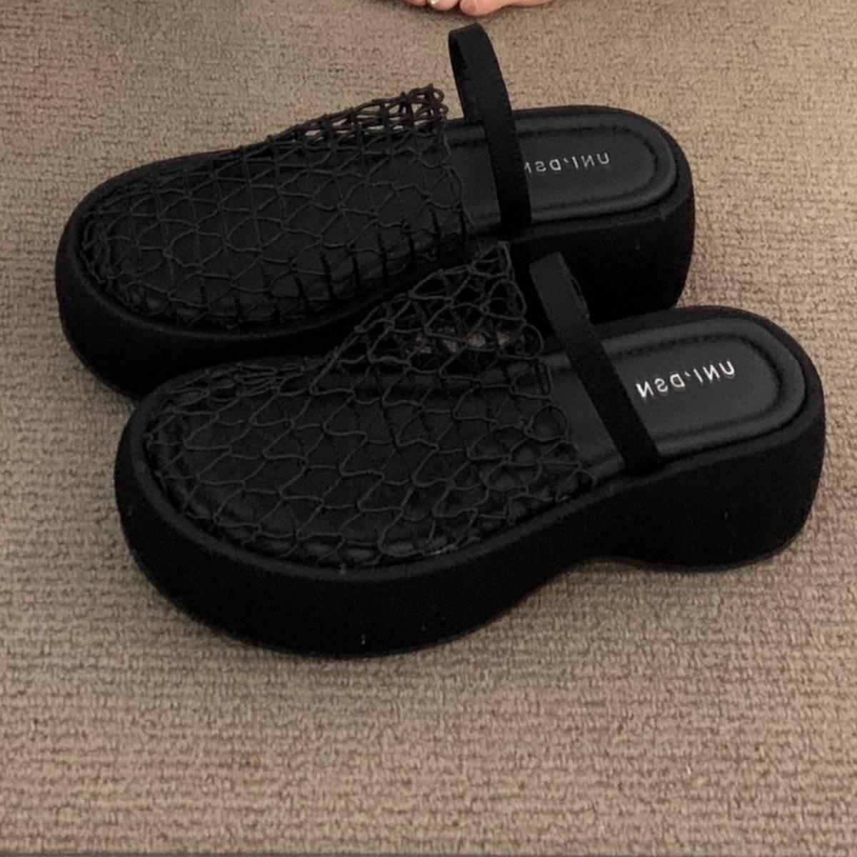 

Сандалии на толстой подошве и высоком каблуке с открытым черным носком для женщин, летние полушлепанцы, увеличивающие рост 40 чёрный