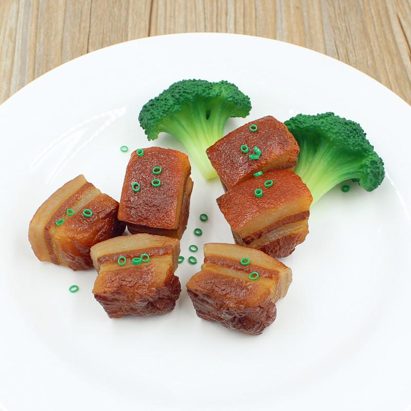 1Pc Artificial Foods Simulation Braised Pork Meat Product Model Fake Pork Belly Three-layer Meat Dongpo Meat Pork Kid Toys