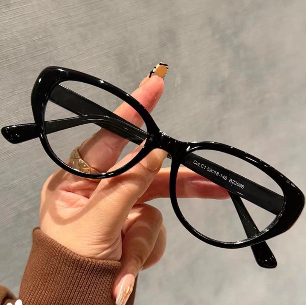 New Stylish Cat Eye Eyeglass Frame Women'S Fashionable Sweet Elegant Comfortable Durable And Eye-Catching Small Eyeglass Frame