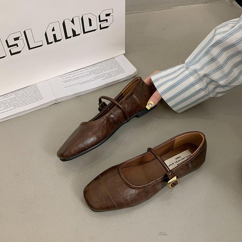 2025 spring new square head light mouth thick heel single shoes one word buckle French retro Mary Jane shoes women's shoes