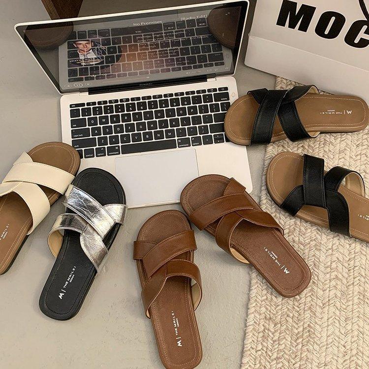 Premium Soft-soled Crossed Slippers Women's Summer 2025 New Outside Cool Slippers Women's Seaside Beach Shoes Women's