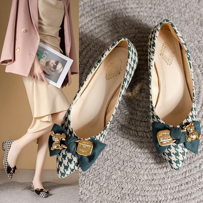 Shallow single shoes women's 2025 new pointed metal decorative bow plaid low heel lazy shoes