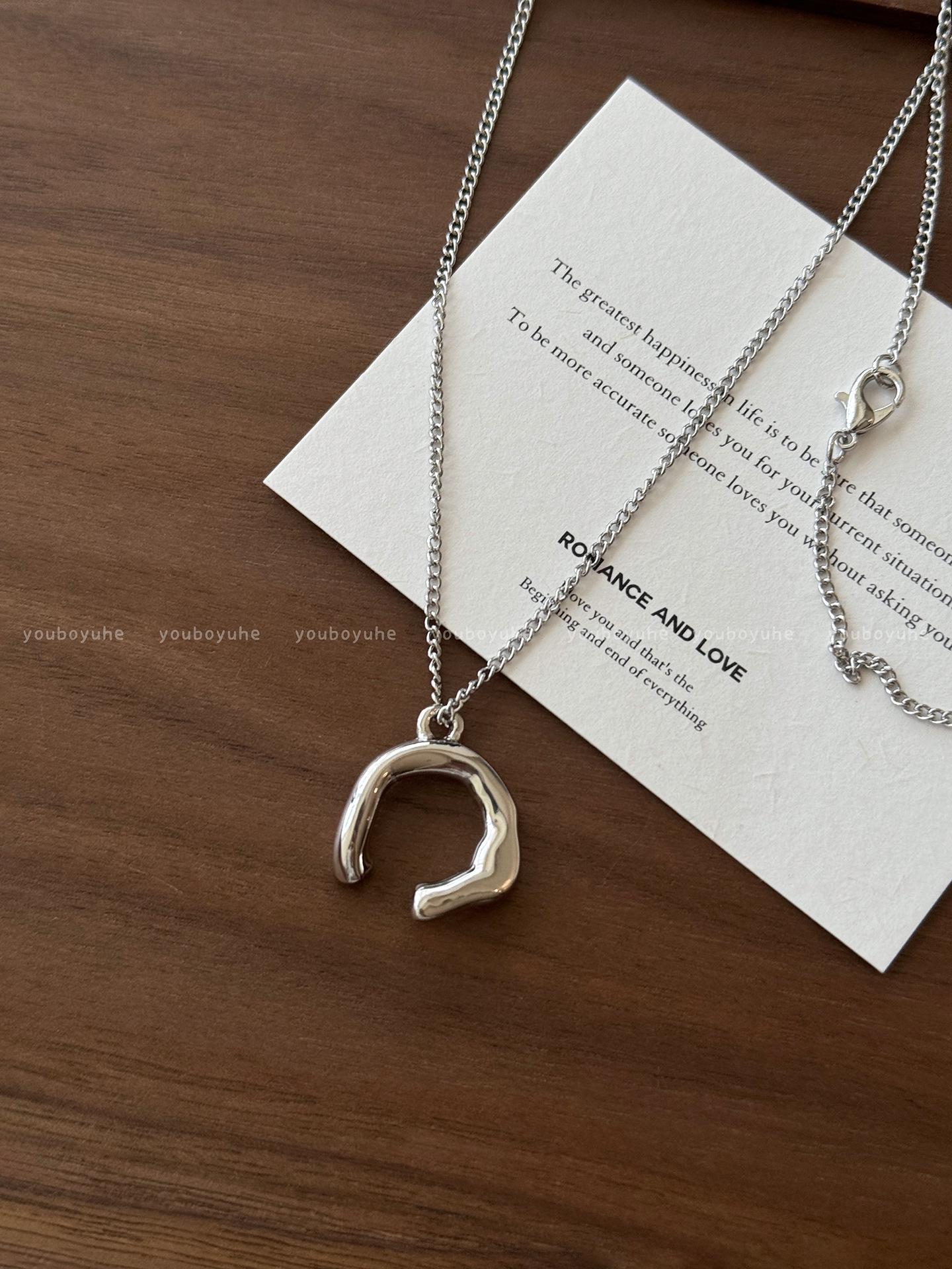 

Корейское серебряное геометрическое ожерелье-подвеска - Универсальная повседневная цепочка для свитера для женщин