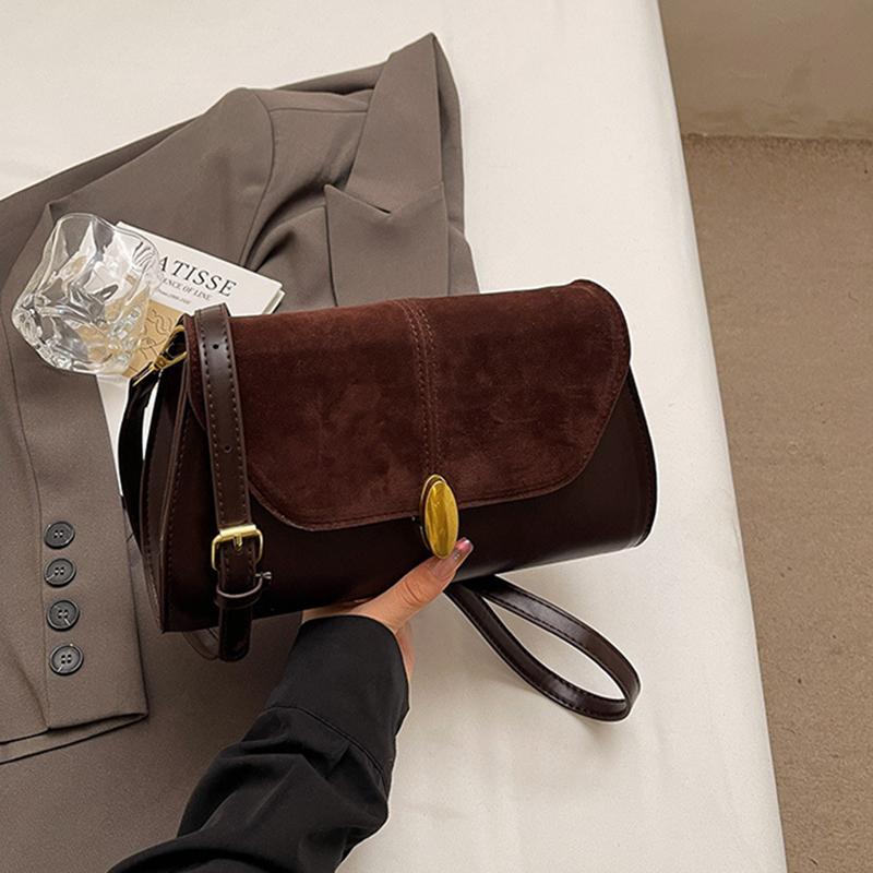 

Yogodlns Fashion PU Shoulder Bag Stylish Crossbody Bag Adjustable Strap Vintage Small Tote Bag Trendy Commuting Bag Slouchy Hobo Bag 25x8x14cm