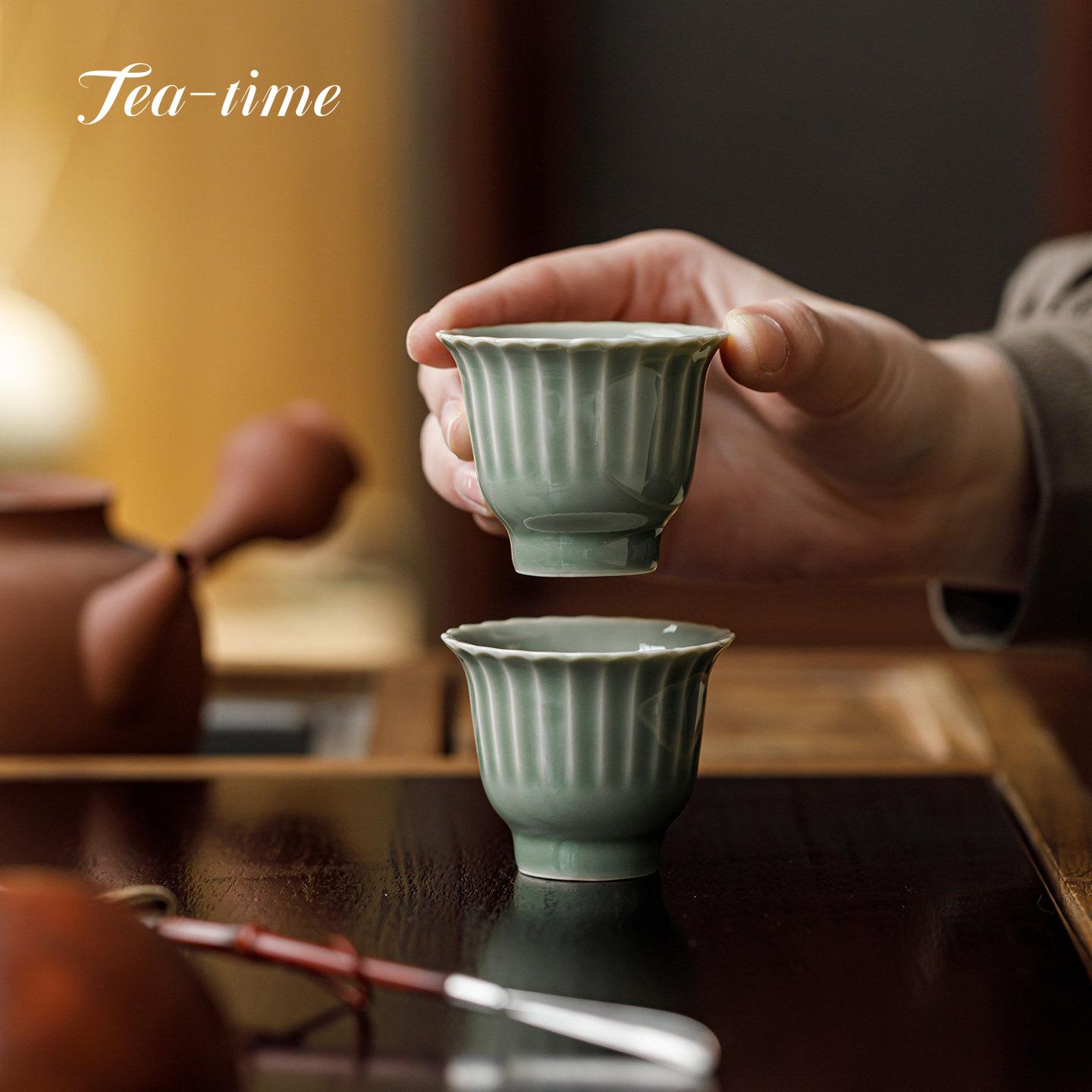 

Yue Kiln Celadon Ceramic Tea Cup Handmade Lotus Petal Cups Tea Bowl Teacup Teacups Pottery Pair Beautiful Porcelain Chinese Tool 5.9x4.5cm 50ml