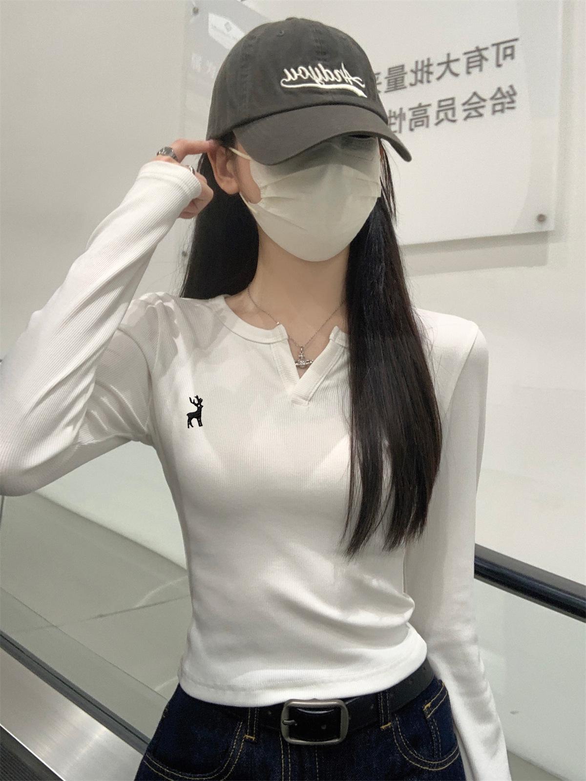 

Высококачественная женская футболка с длинным рукавом в стиле ретро с вышивкой, 2026 Осень, стройнящая базовая футболка Small белый