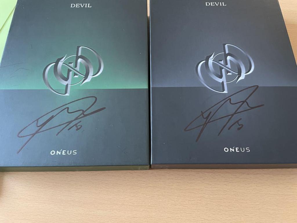 [USED] ONEUS DEVIL Fanun Signed CD (2 versions)
