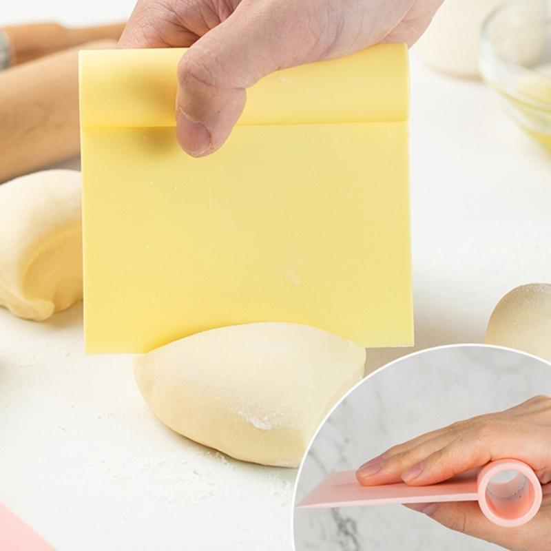 Assorted Color Plastic Pastry Scrapers Safe Edges Dishwasher Safe Colorful Kitchens Dough Tool For Home Cooking