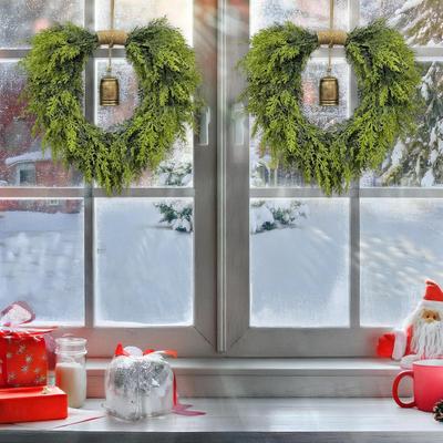Christmas Wreath Artificial Greenery Realistic Wreath Holiday Decoration Festive Ornament Decor For Porch Outdoor Window Walls