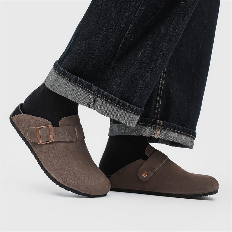 Fashion 2025 New Men's Leather Slippers Soft Comfortable Men's Non-Slip Flats Mens Slip On Shoes Indoor Outdoor Summer Sandals for Men