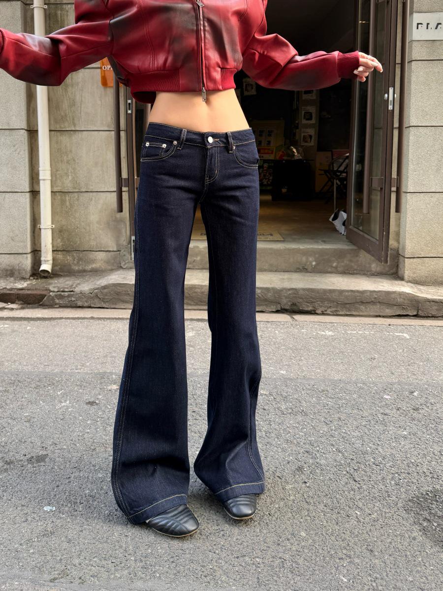 

Women s Low Rise Retro Dark Wash Micro Flare Jeans - Autumn Style, Loose Fit, Floor-Length M [94-105 lbs]