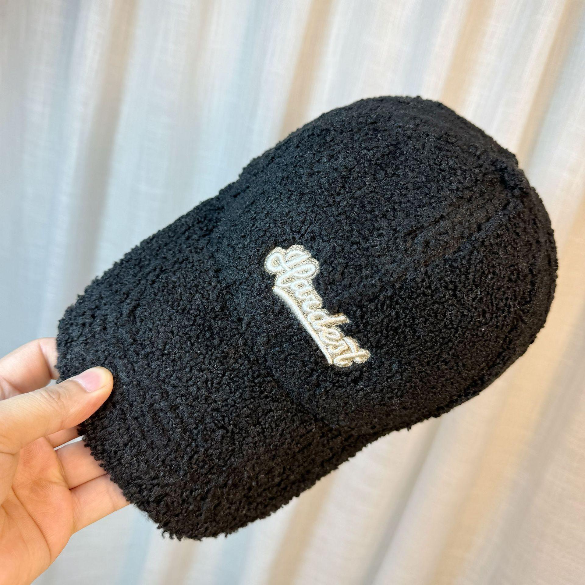 

Женская бейсболка из овечьей шерсти, новая, утолщенная и теплая, в корейском стиле, универсальная, подчеркивающая лицо, маленькая кепка с козырьком, трендовая adjustable