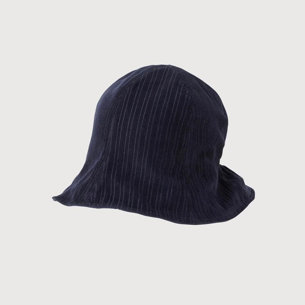 Padded Reversible Hat_VYCXE3Z9211