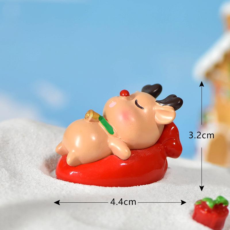Christmas Micro Landscape High-Quality Snow Landscape Decoration Resin Figurines  Miniature Christmas Scene For Winter