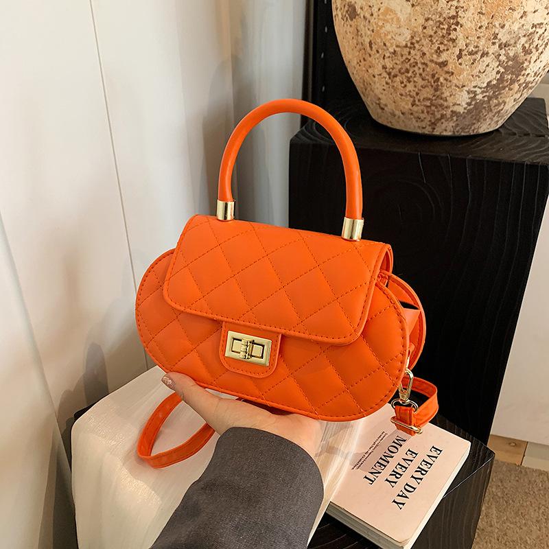 Diamond Embroidered Thread Bag for Women In Summer New Fashion Trendy Light Luxury Chain One Shoulder Armpit Crossbody Small Square Bag