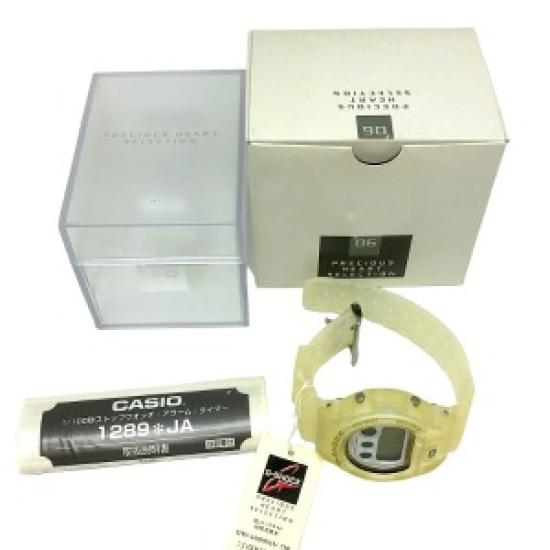 

Б/У Casio G‑Shock DW‑6900XLV‑7JR Precious Heart Selection Белое золото Цифровые часы белый