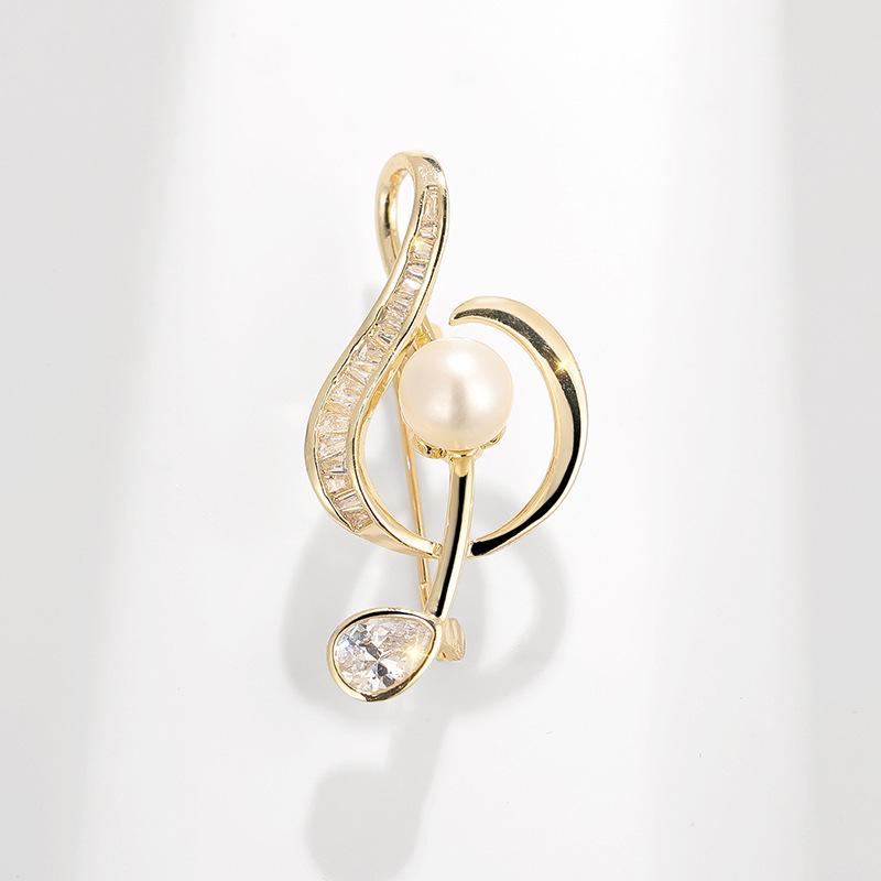 Bo Xin Yun Zirconia Music Note Brooch with Pearl