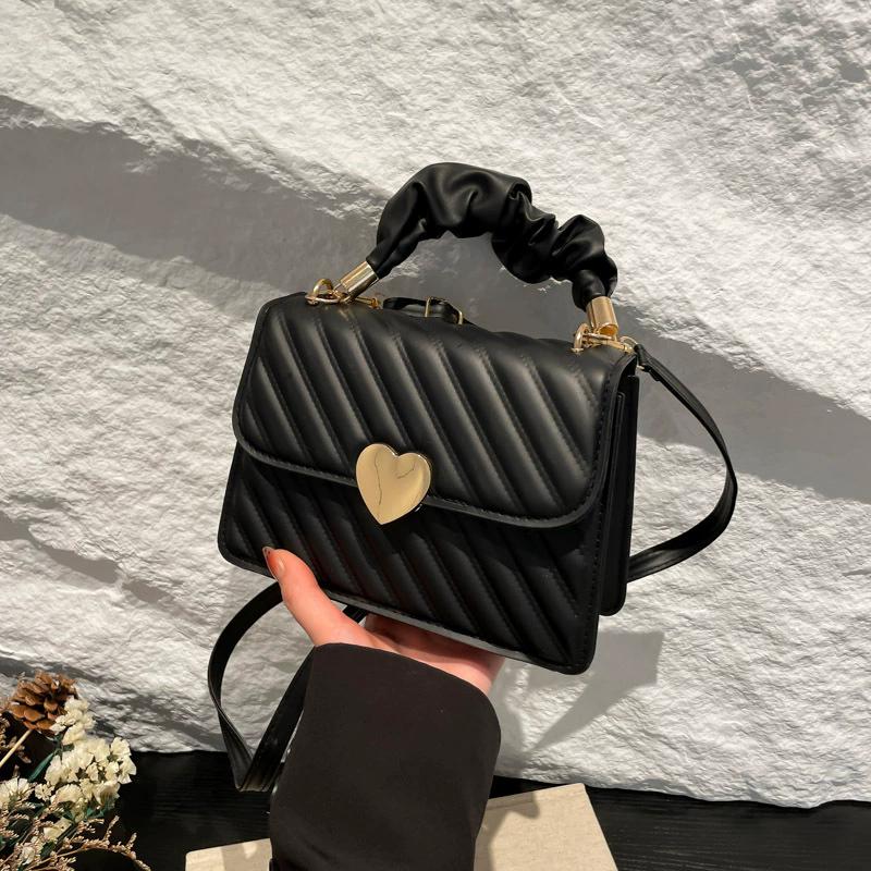

Women s Square Shoulder Bag with Heart Decor, Snap Button Closure Casual Crossbody Sling Bag for Daily Commute & Summer Outfits чёрный