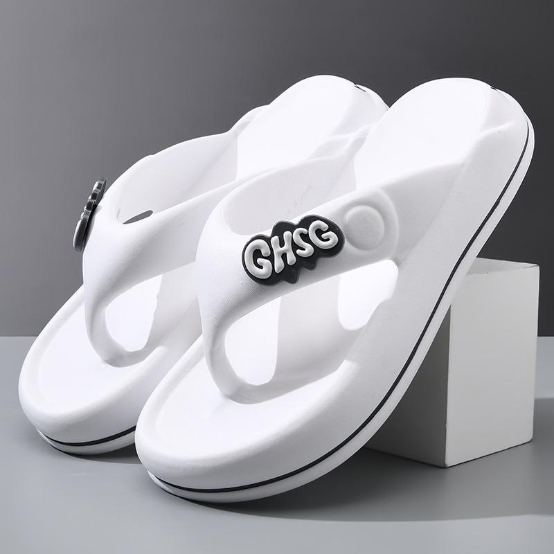 

Flip-flops summer new casual non-slip indoor and outdoor wear soft bottom wear-resistant color matching beach men s cool slippers 40-41 білий