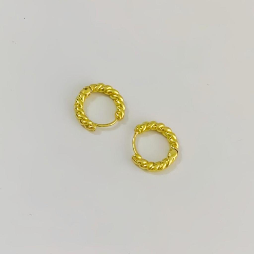 European & American Retro Cable Knit Double Ring Ear Cuff - Versatile, Fashionable Earring