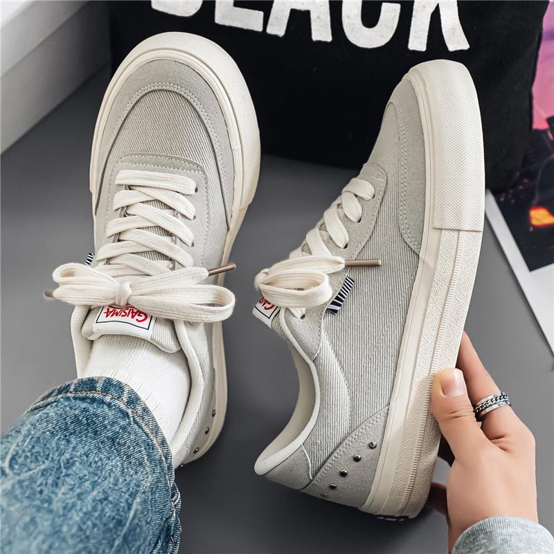 New Men's Classic Four Seasons Fashion Canvas Low Top Skateboarding Shoes Comfortable Soft Sole Sneakers