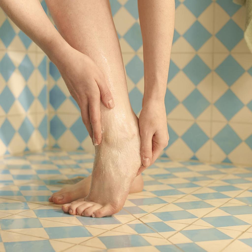 The Body Shop PP Foot Scrub 100mL [Official] (Scent Peppermint) [Authentic]