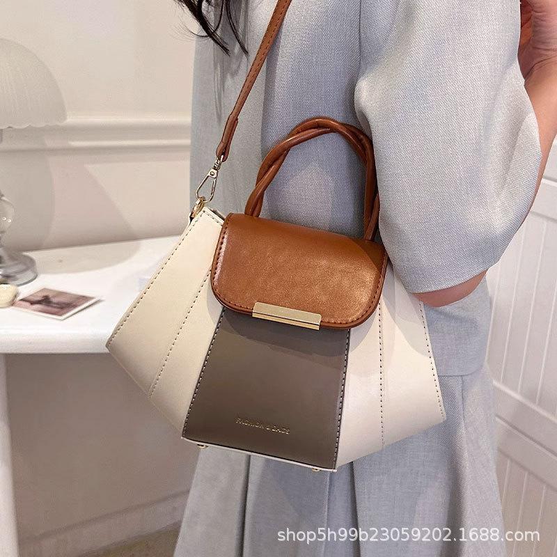 Contrasting Color Portable Small Bag Women's Spring and Summer Niche Design Versatile Small Square Bag Premium Texture Shoulder Bag