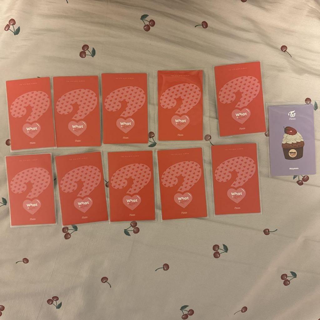 [USED] Twice Nayeon Trading Card What's Love Complete Set