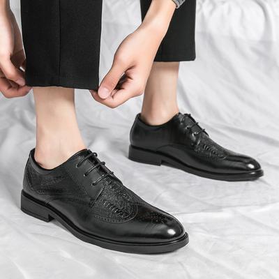 Sapatos Oxford Masculinos de Couro Casuais de Qualidade da Moda Sapatos Brogue Masculinos Formais de Negócios de Cavalheiro de Amarrar da Moda Sapatos Baixos de Escritório
