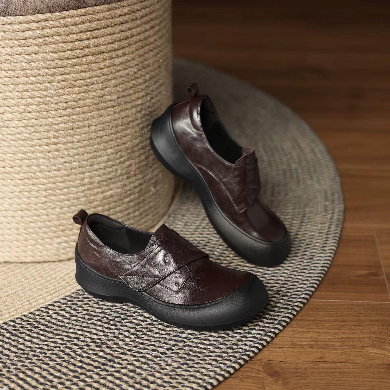 

Овчина~ Французская кожа повседневные туфли с круглым носком на толстой подошве маленькие кожаные туфли женственность черные лоферы с глубоким вырезом мягкая подошва одинарные туфли 40 коричневый