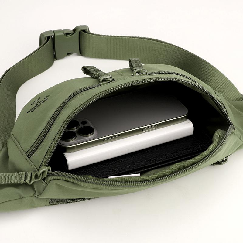 Men's Chest Bag Portable Mobile Phone Crossbody Bag Outdoor Sports Waist Bag