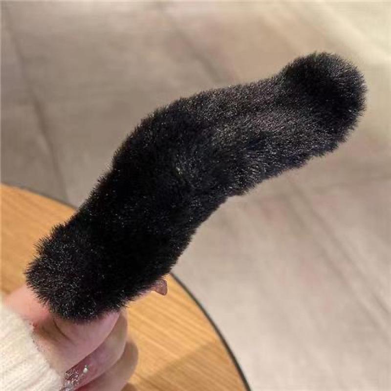 Large Plush Hair Clip: Autumn/Winter Volumizing Shark Clip for Women