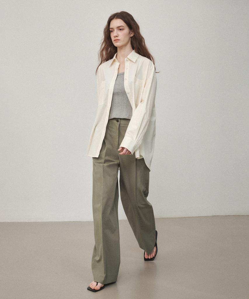 OSTKAKA One-Pleat Wide Chino Pants Khaki