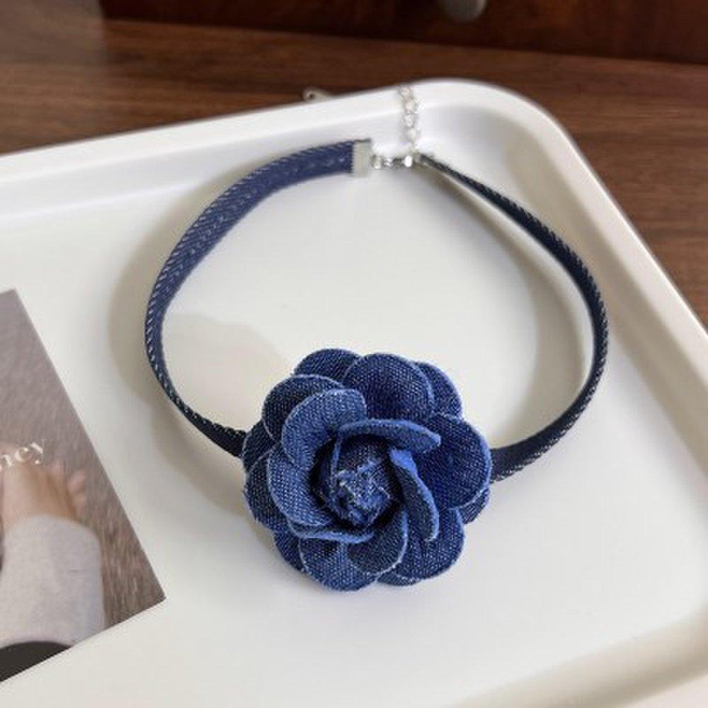 Lovely Corsage Volume Denim Choker