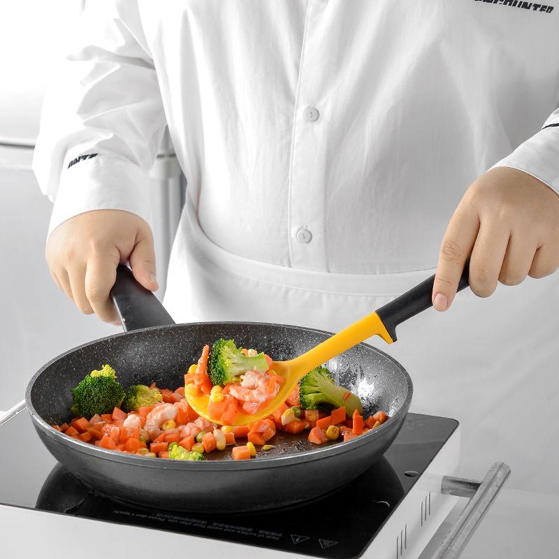 Set di Attrezzi da Cucina in Silicone Patchwork Nero e Giallo, Set da 10 Pezzi, Secchiello Contenitore per Utensili da Cucina