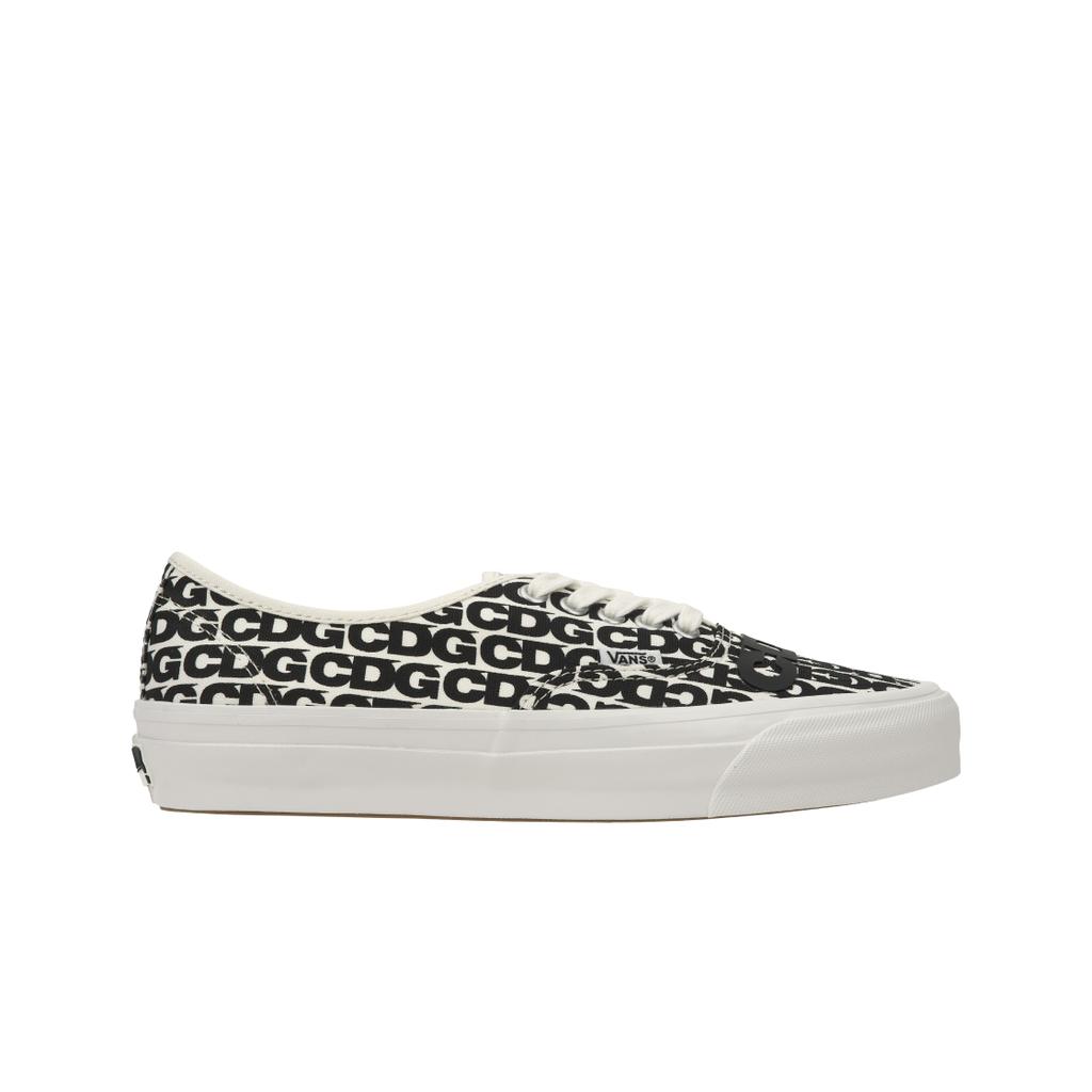 Comme Des Garçons x Vans Authentic 44 Všestranné Pohodlné Odolné Nízké Skate Boty Unisex Tenisky Černá Bílá VN000EEUUY6