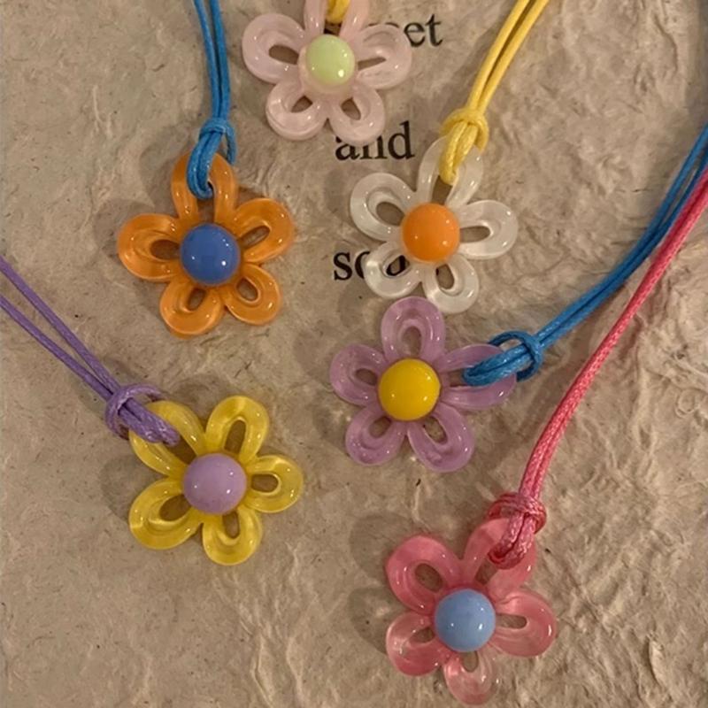 Floral Necklace Adjustable Strap Hollow Flower Charm Clavicle Chain Personalized Flower Chocker Necklace Jewelry